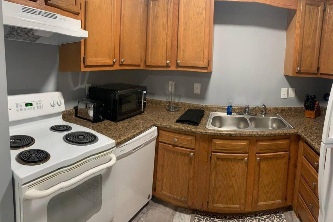 5145 Porsche Newly Remodeled 2 Bdrm Ranch Attached Home Princeton Exterior foto